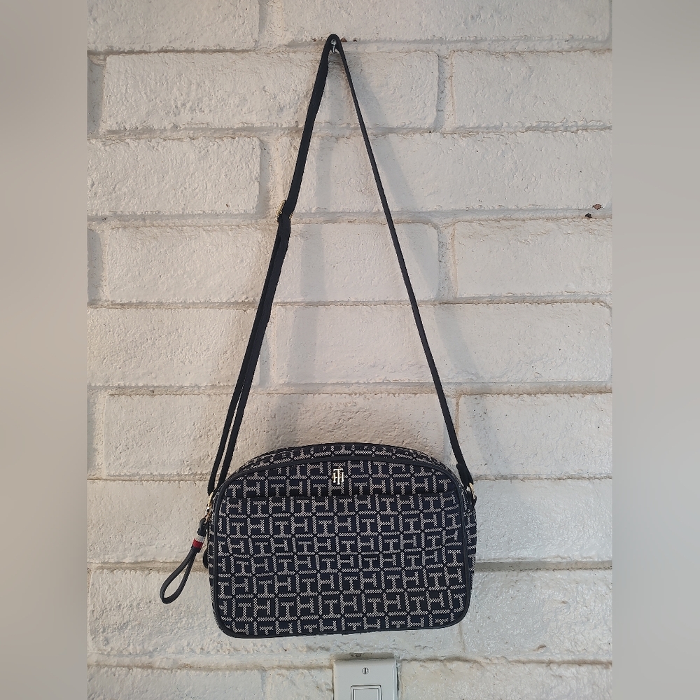 Tommy Hilfiger Crossbody Purse